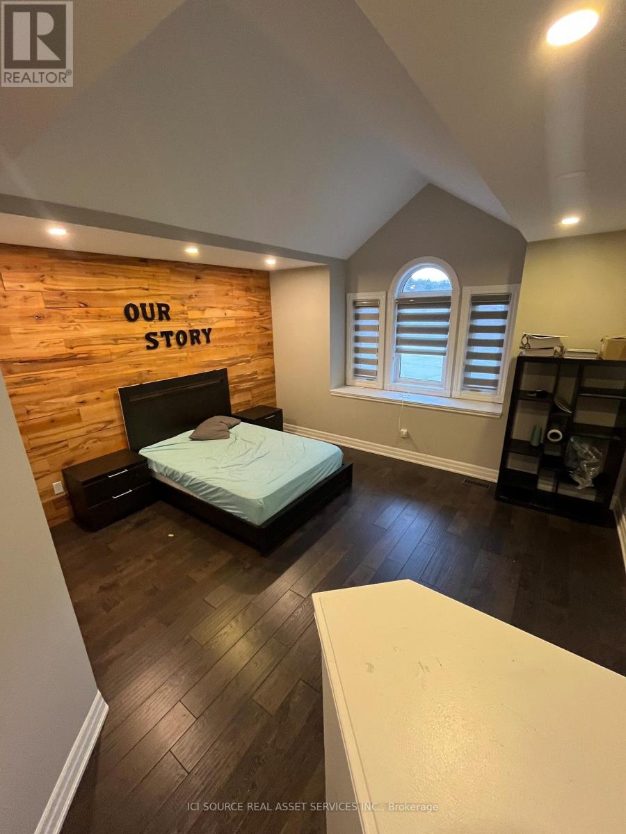 Upper - 419 Seneca Court, Newmarket (Summerhill Estates), Ontario  L3X 2C8 - Photo 38 - N12629196