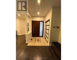 UPPER - 419 SENECA COURT, Newmarket, Ontario