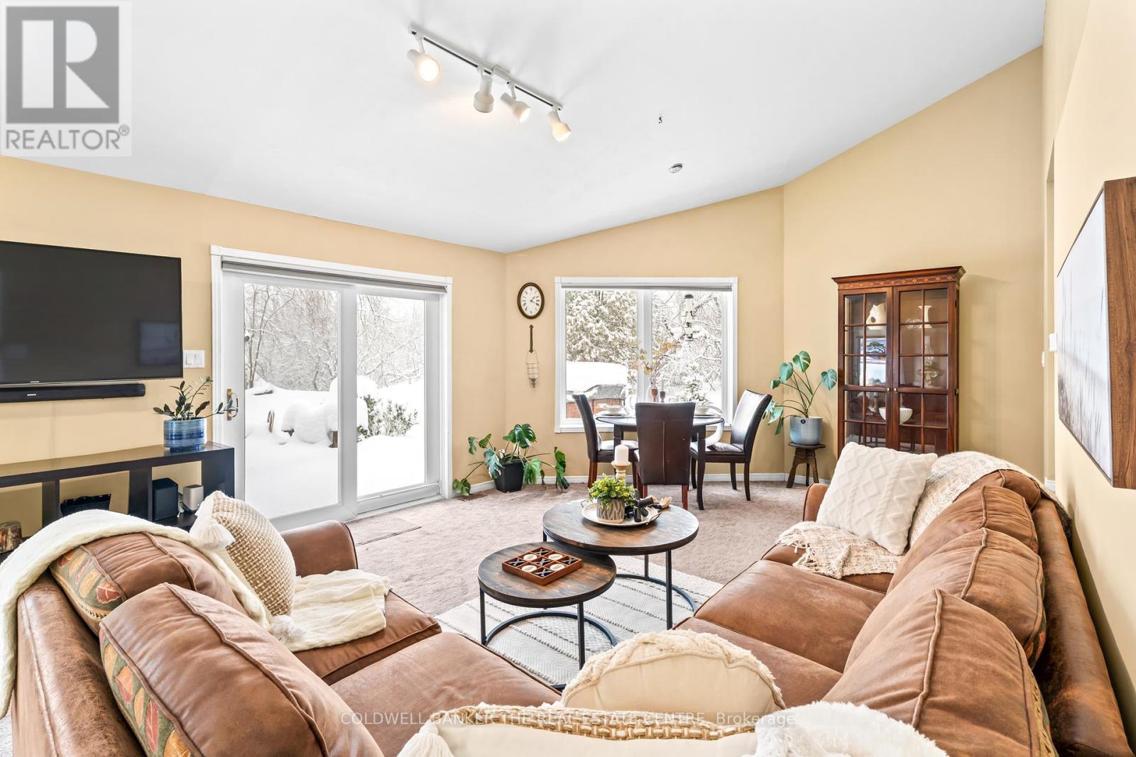 829 Memorial Avenue, Orillia, Ontario L3V 0T7 - Photo 11 - S12629192