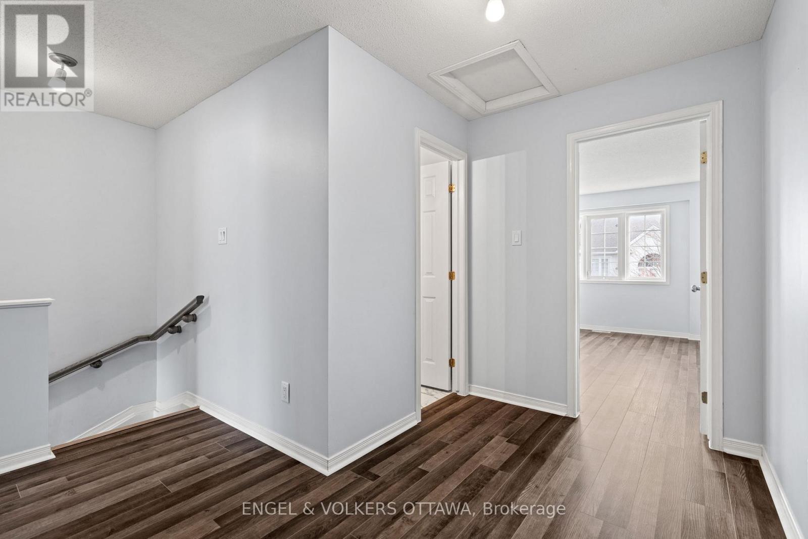 142 Wharhol Private, Ottawa, Ontario K2H 1G5 - Photo 15 - X12463500