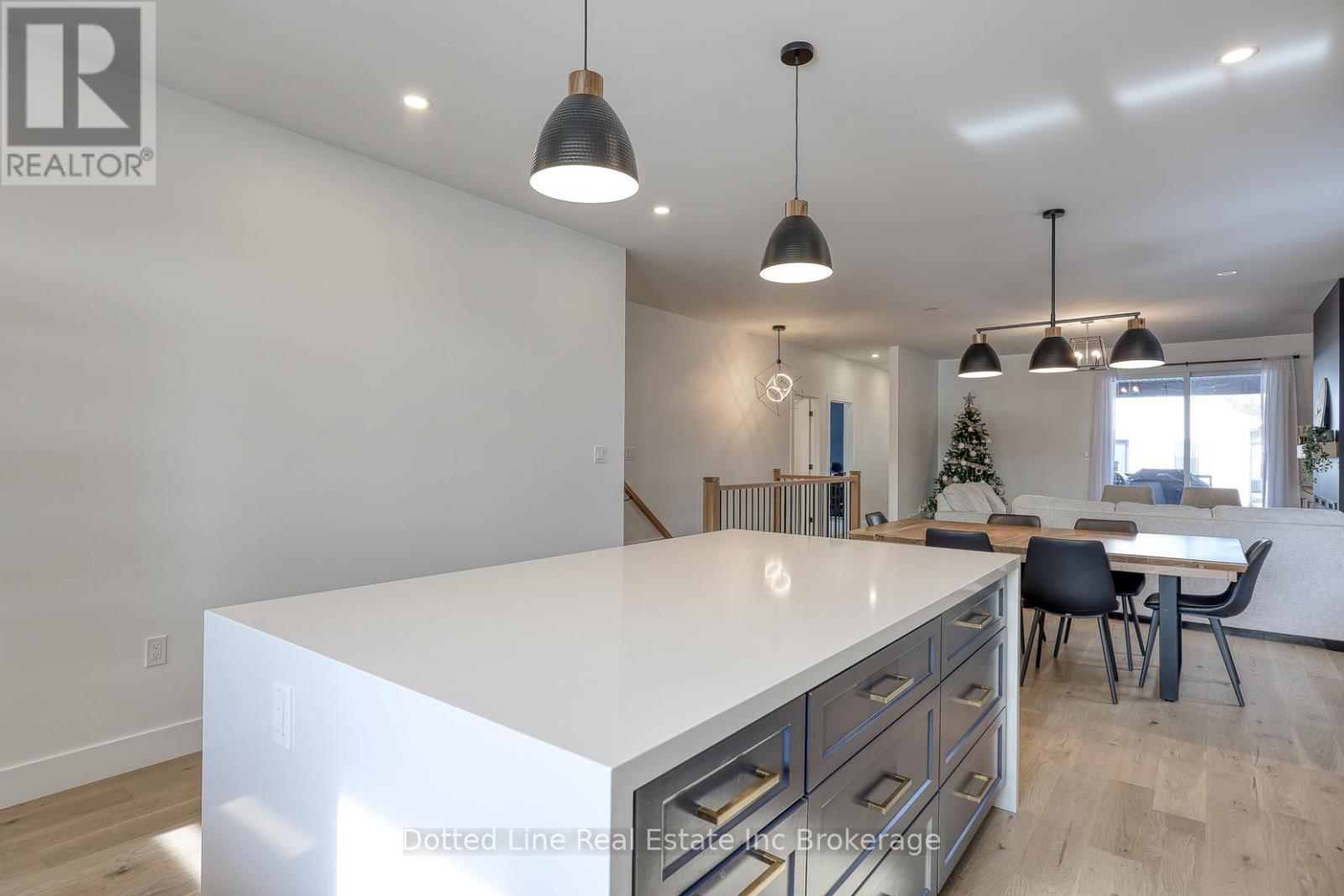 7 Charles Court, Bayham (Port Burwell), Ontario  N0J 1T0 - Photo 8 - X12629216