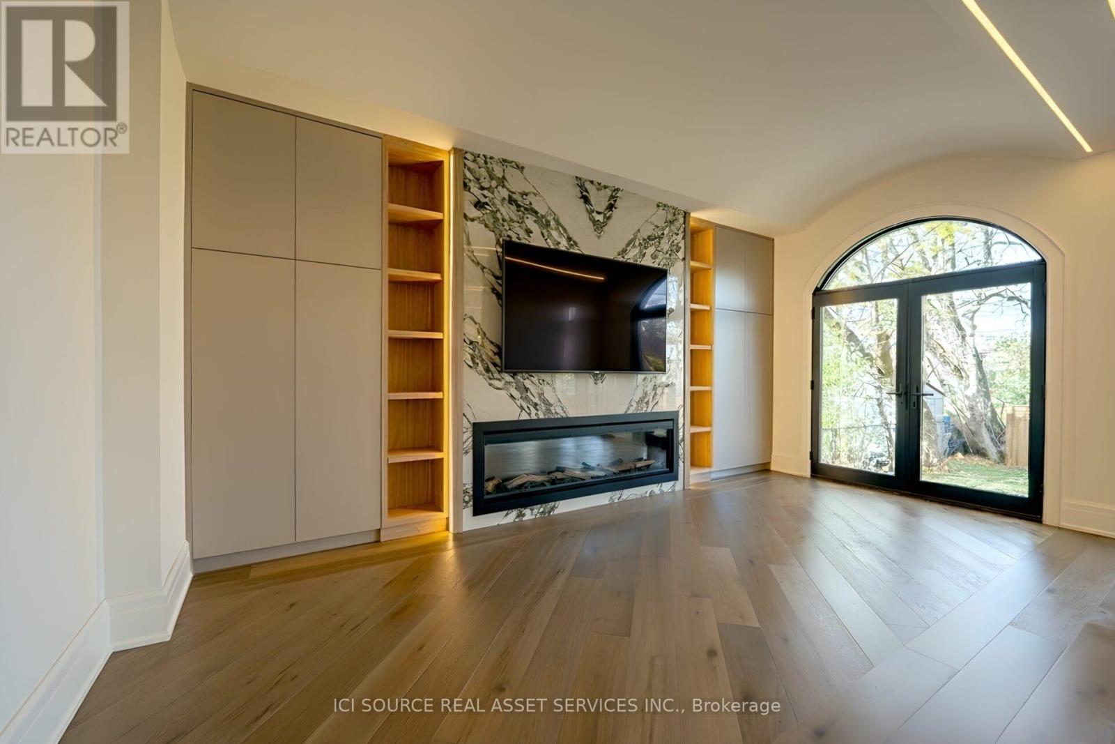 38 Ridgevale Drive, Toronto, Ontario  M6A 1K8 - Photo 10 - C12629210