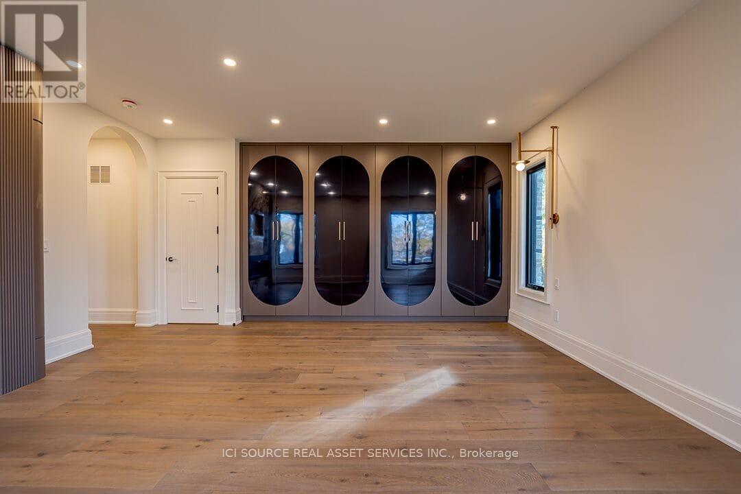 38 Ridgevale Drive, Toronto, Ontario  M6A 1K8 - Photo 19 - C12629210