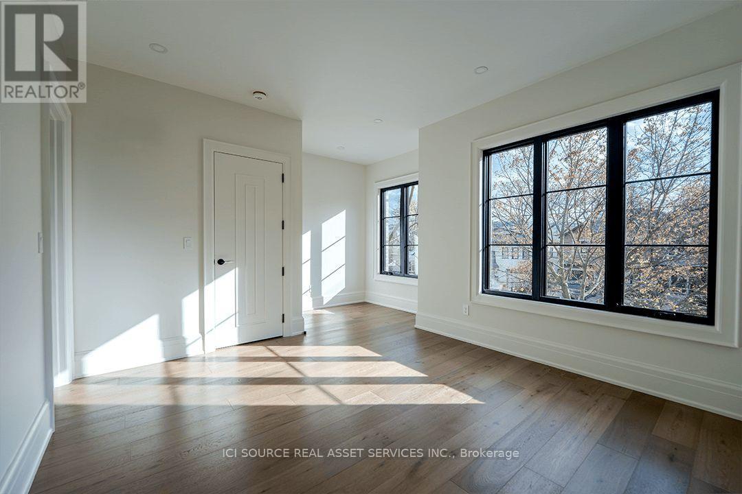 38 Ridgevale Drive, Toronto, Ontario  M6A 1K8 - Photo 28 - C12629210