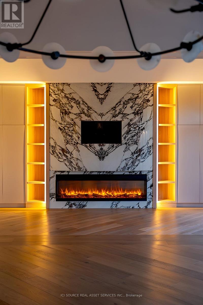 38 Ridgevale Drive, Toronto, Ontario  M6A 1K8 - Photo 9 - C12629210