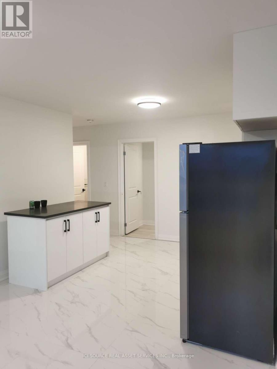 6 - 2135 Jane Street, Toronto, Ontario  M3M 1A2 - Photo 4 - W12629220