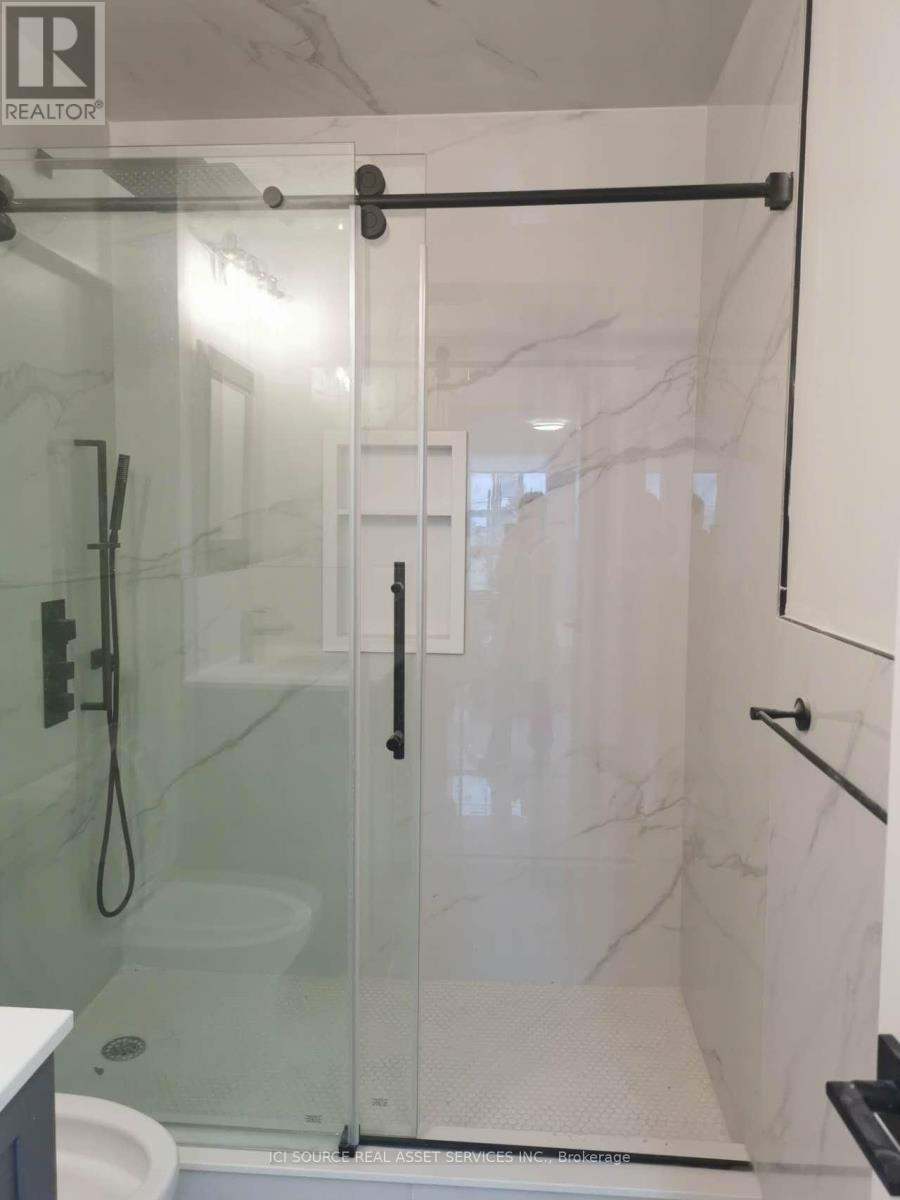 6 - 2135 Jane Street, Toronto, Ontario  M3M 1A2 - Photo 9 - W12629220