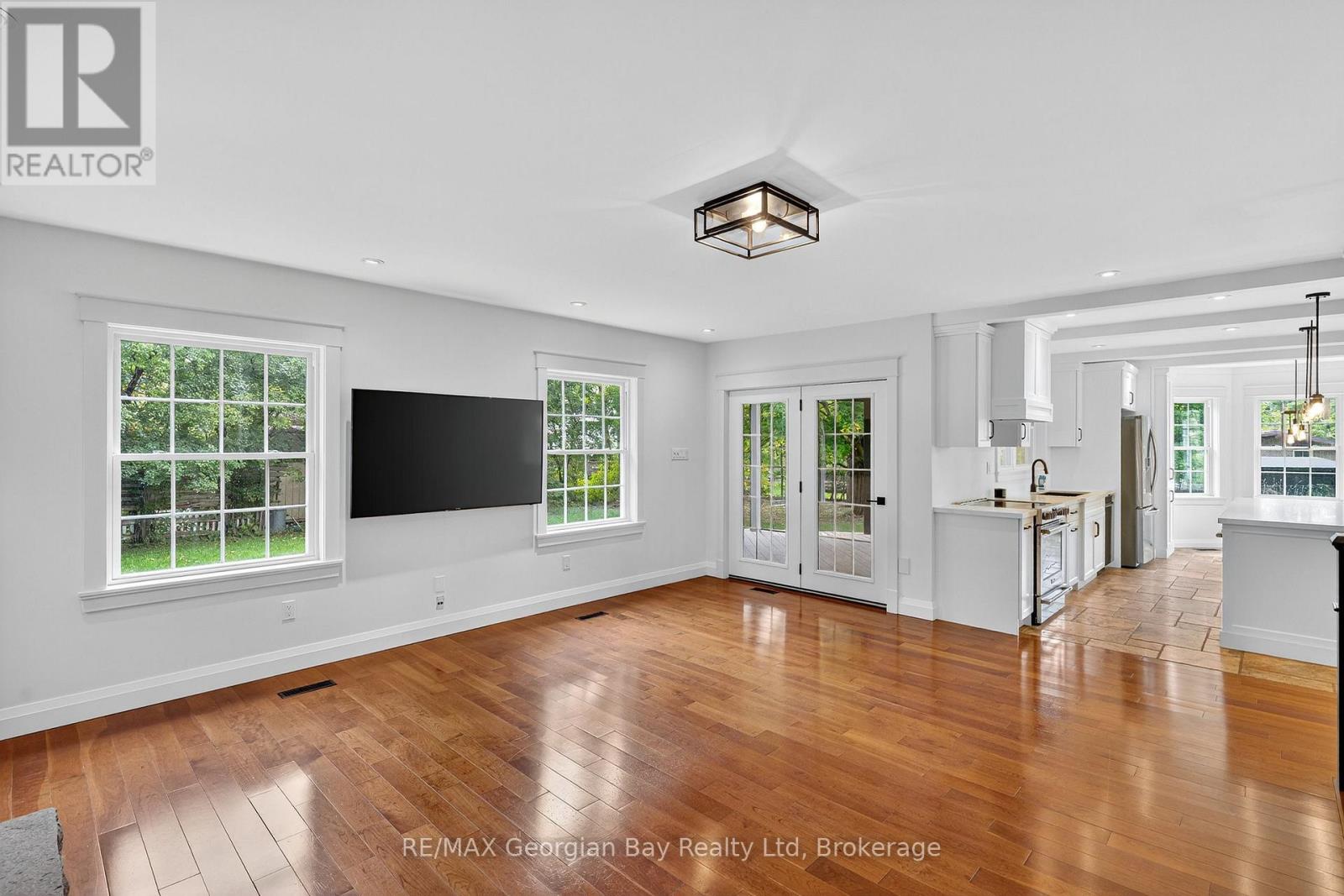 105 Duckworth Street, Barrie, Ontario L4M 3V9 - Photo 15 - S12629236