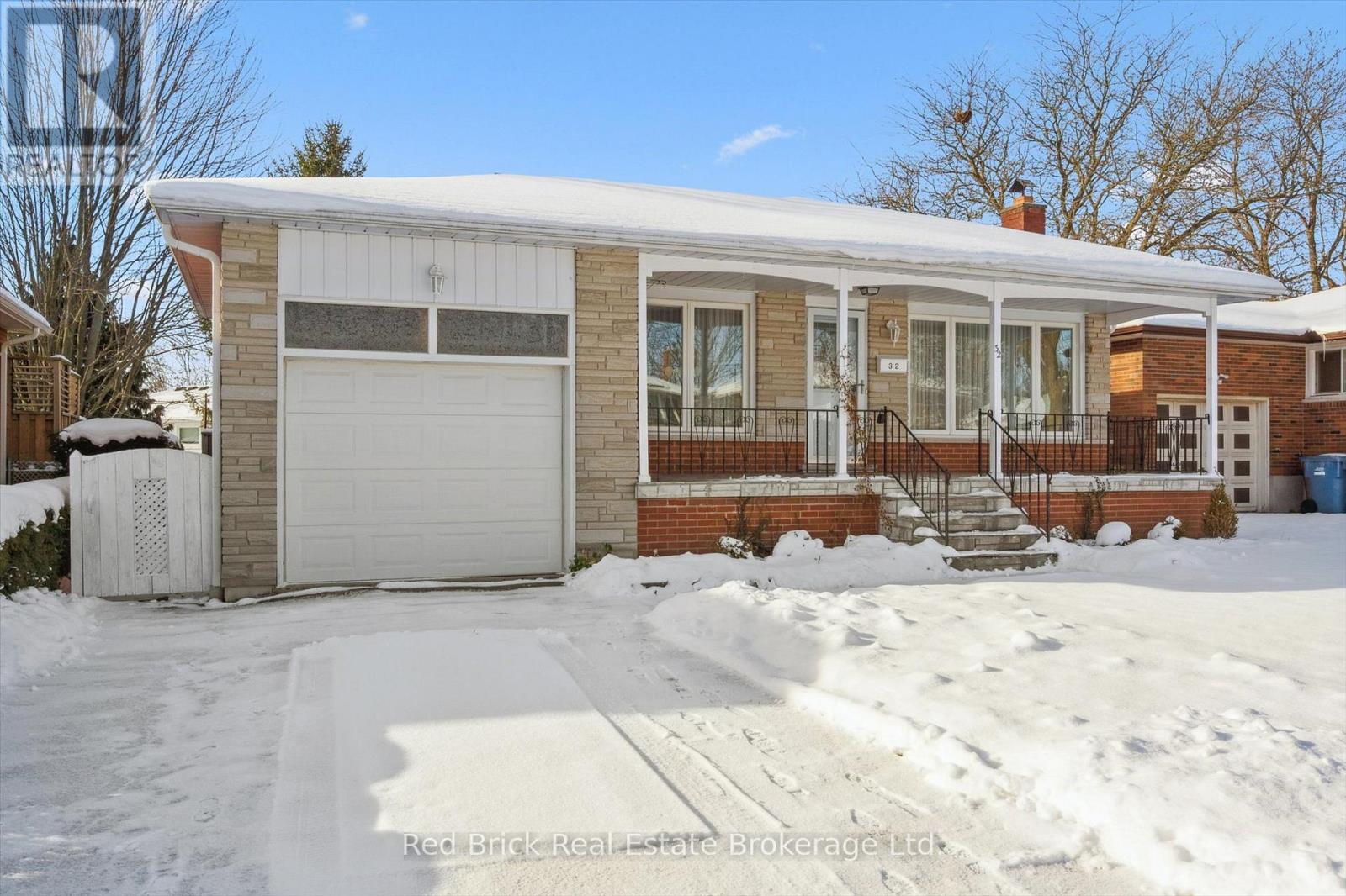 32 Algoma Drive S, Guelph, Ontario N1E 1C7 - Photo 2 - X12629230