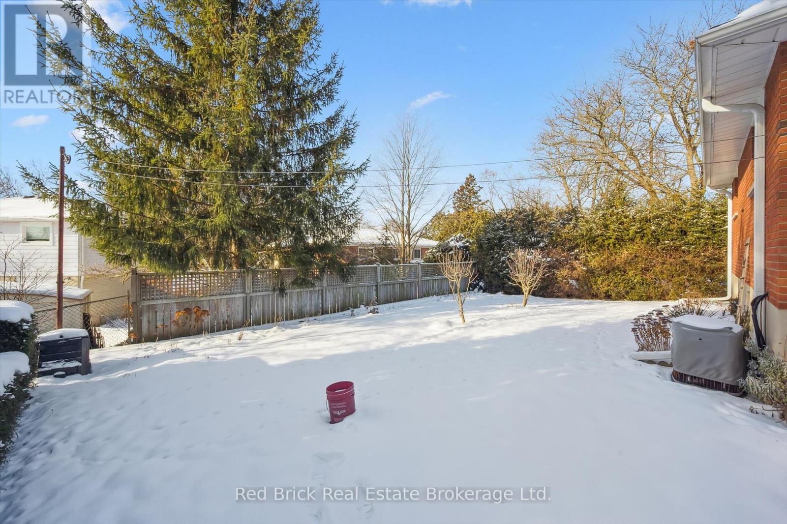 32 Algoma Drive S, Guelph, Ontario N1E 1C7 - Photo 35 - X12629230