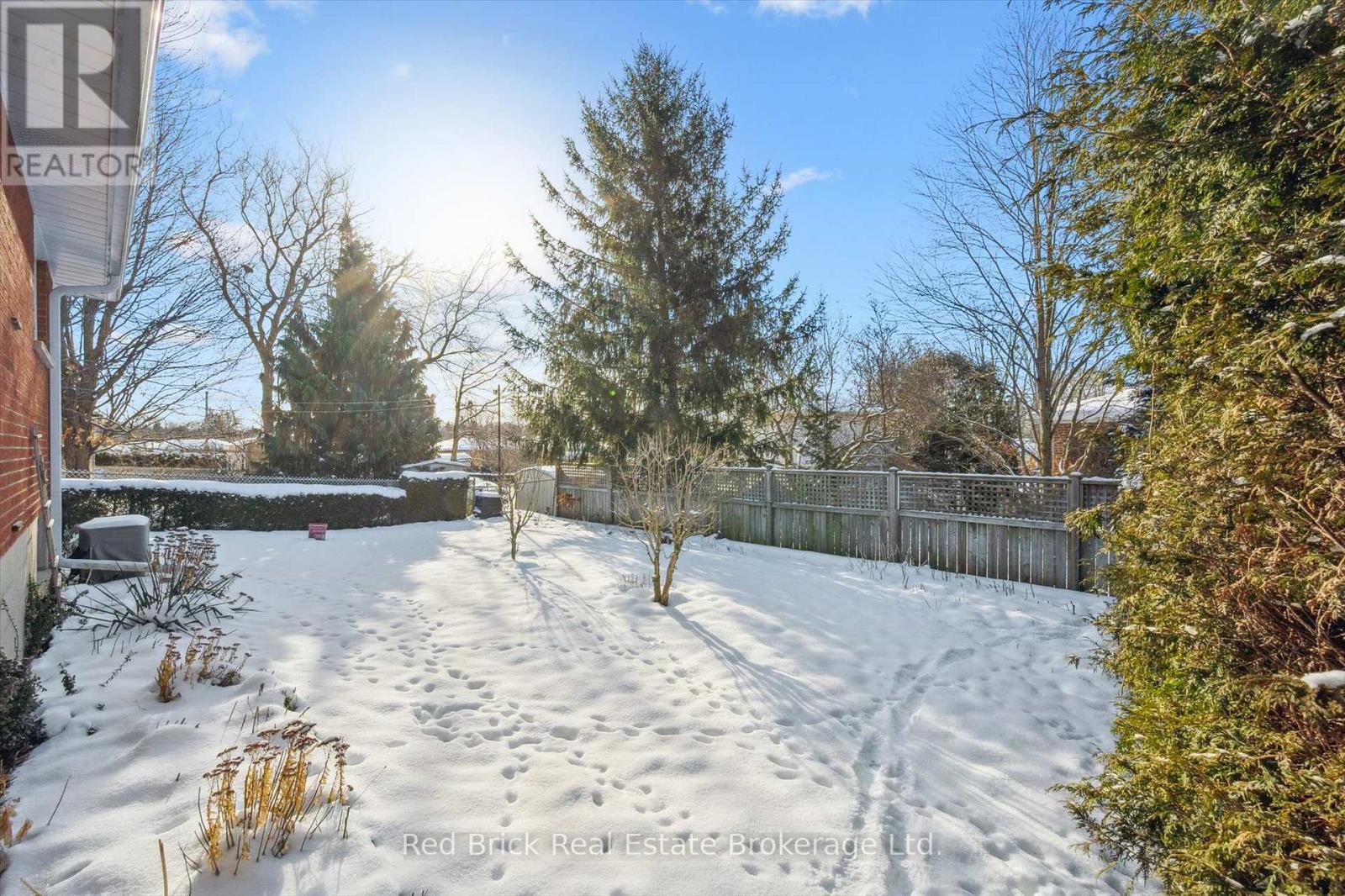 32 Algoma Drive S, Guelph, Ontario N1E 1C7 - Photo 38 - X12629230