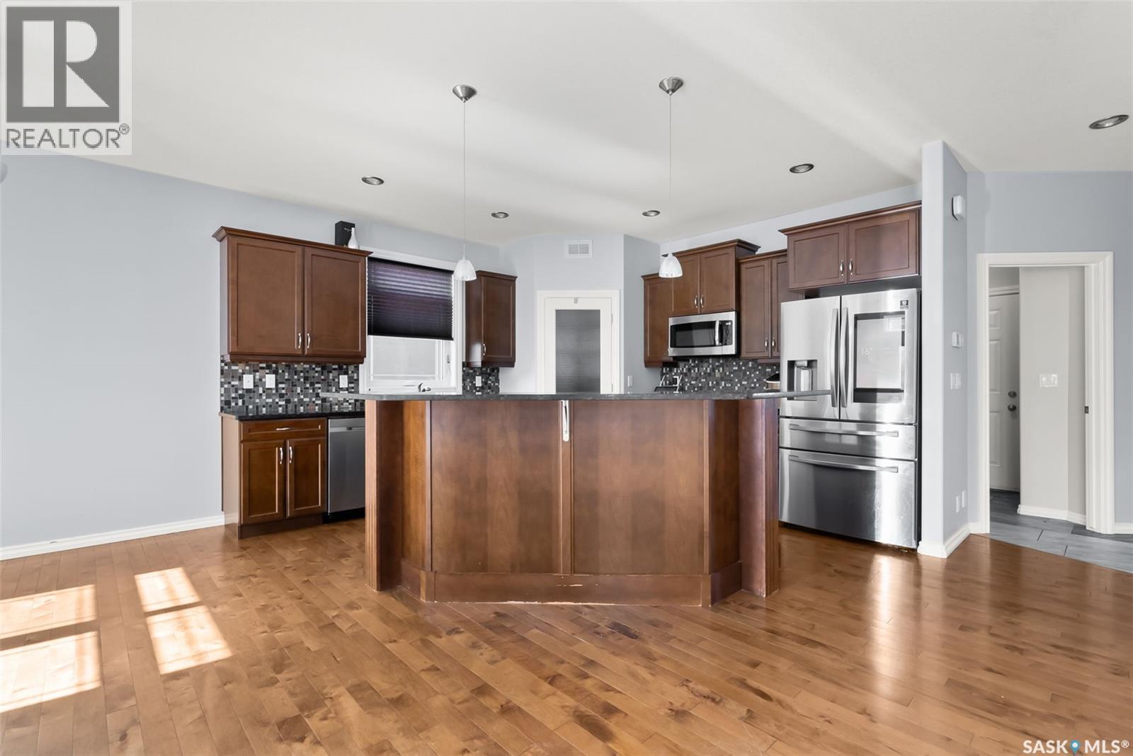 6925 Maple Ridge DRIVE, Regina, Saskatchewan