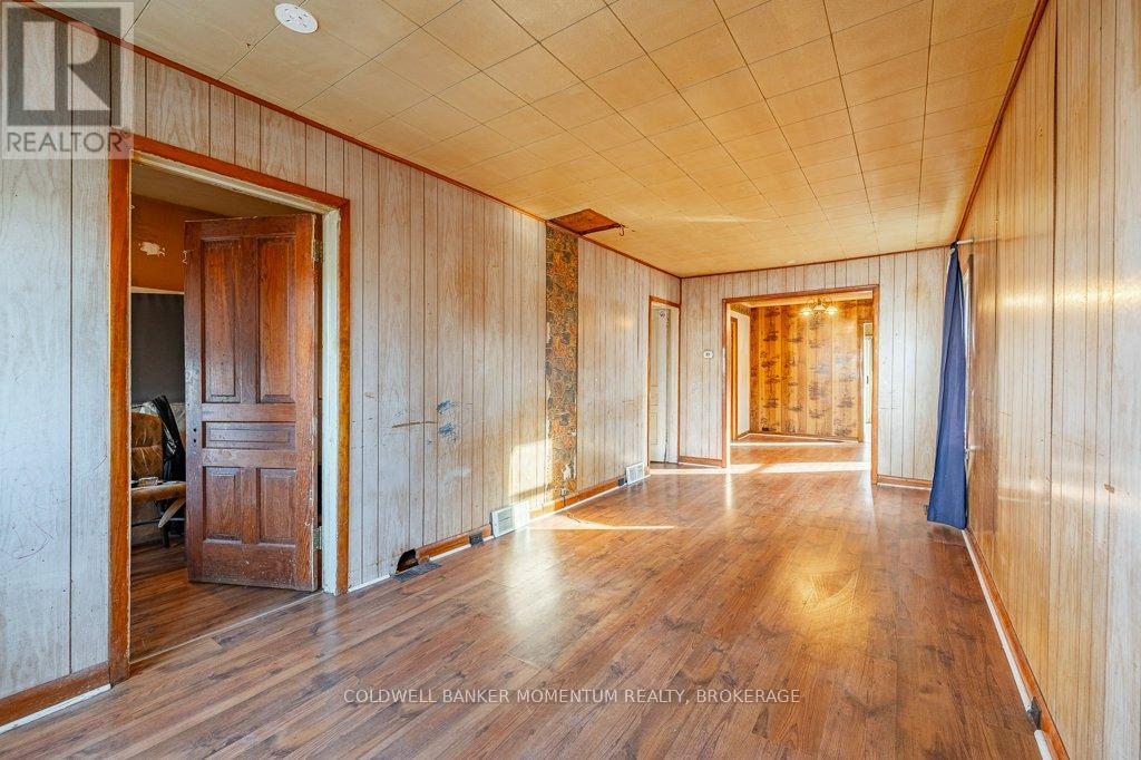 60 Page Street, St. Catharines, Ontario  L2R 4A7 - Photo 10 - X12629222