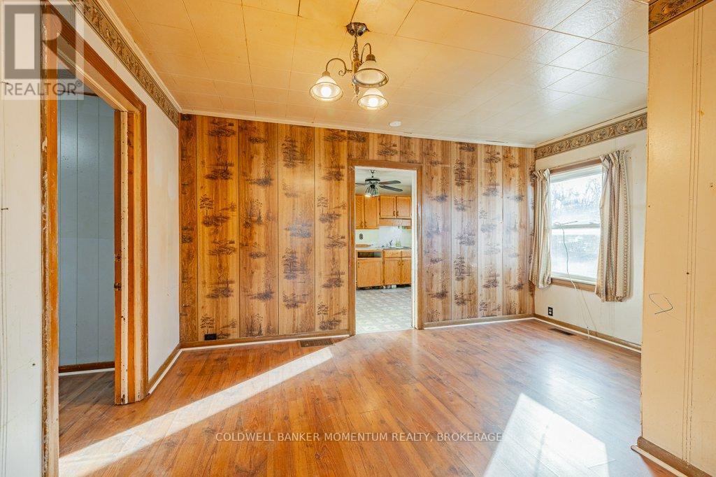 60 Page Street, St. Catharines, Ontario  L2R 4A7 - Photo 12 - X12629222