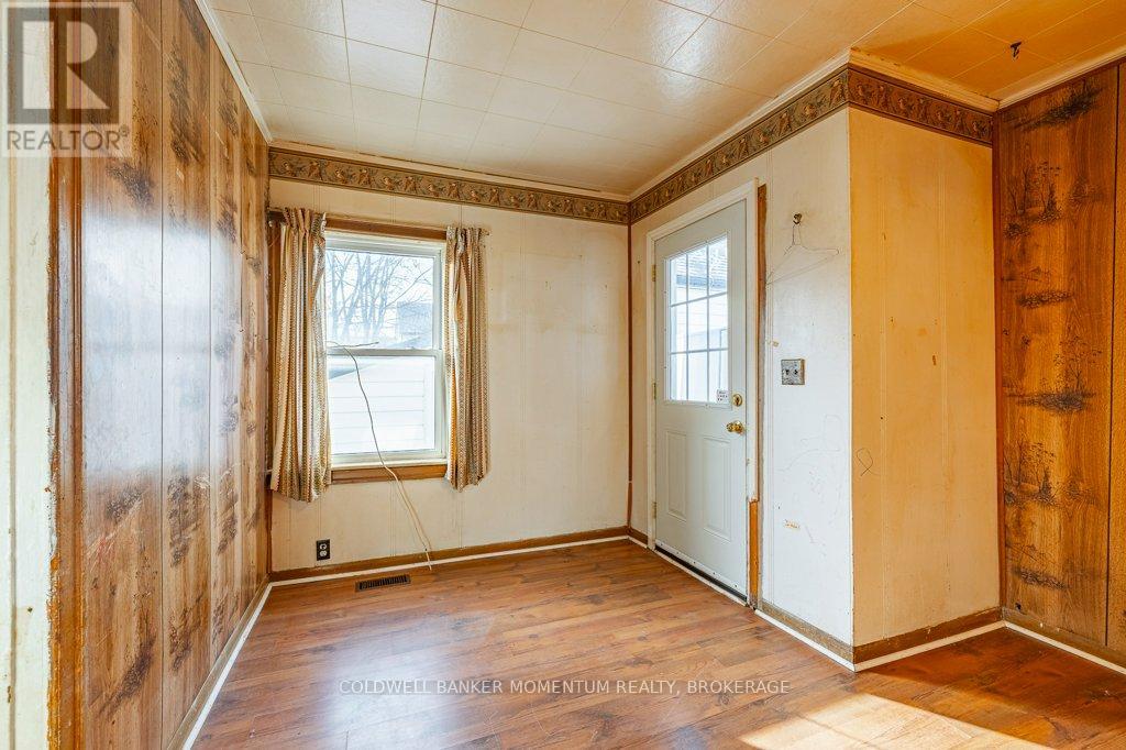 60 Page Street, St. Catharines, Ontario  L2R 4A7 - Photo 14 - X12629222