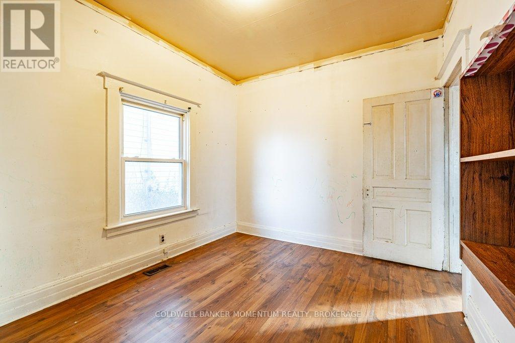 60 Page Street, St. Catharines, Ontario  L2R 4A7 - Photo 25 - X12629222