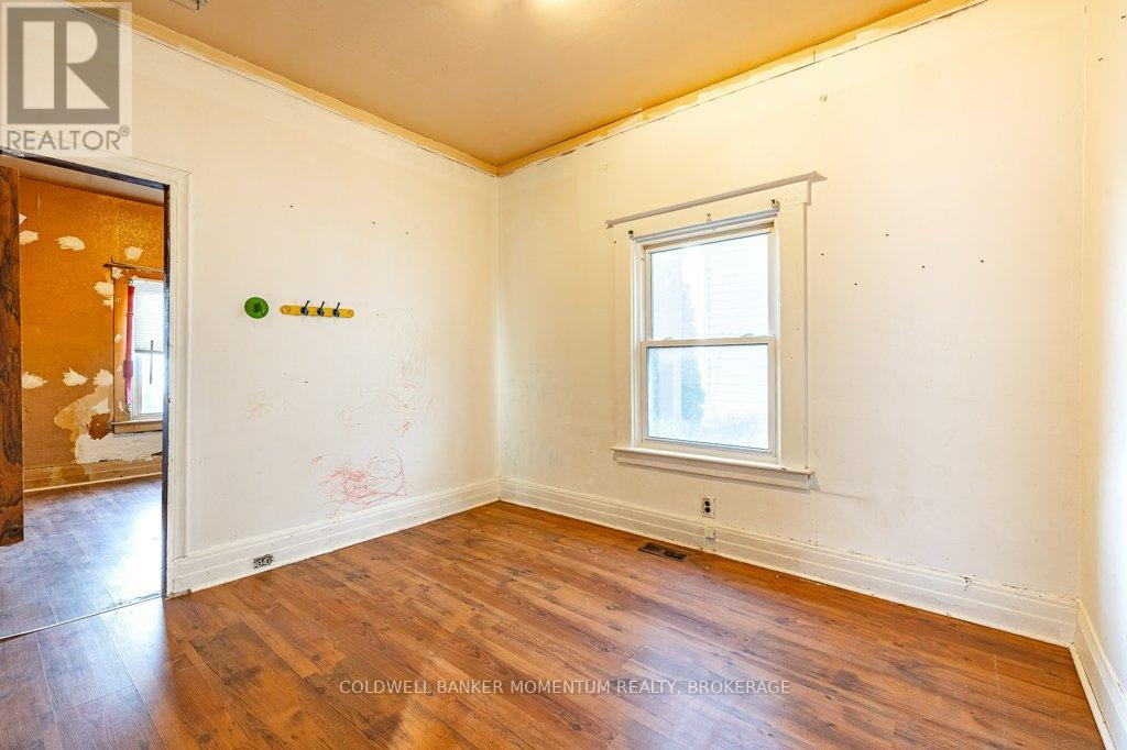 60 Page Street, St. Catharines, Ontario  L2R 4A7 - Photo 26 - X12629222