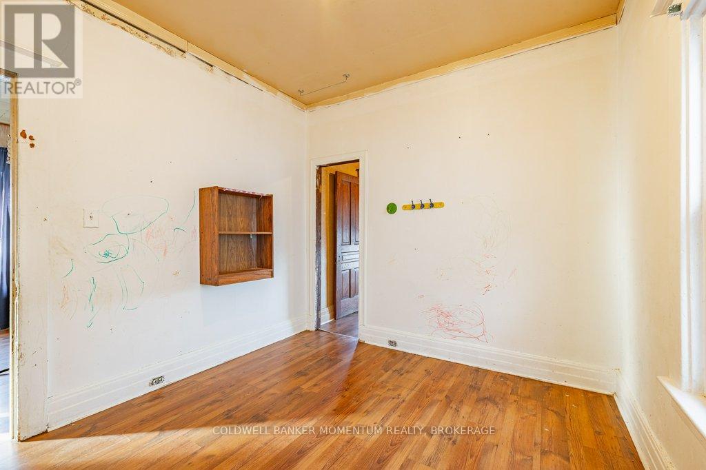 60 Page Street, St. Catharines, Ontario  L2R 4A7 - Photo 27 - X12629222