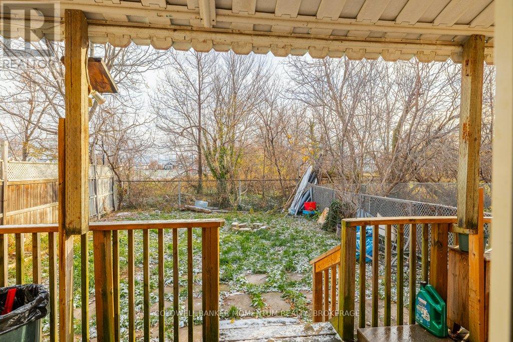 60 Page Street, St. Catharines, Ontario  L2R 4A7 - Photo 34 - X12629222