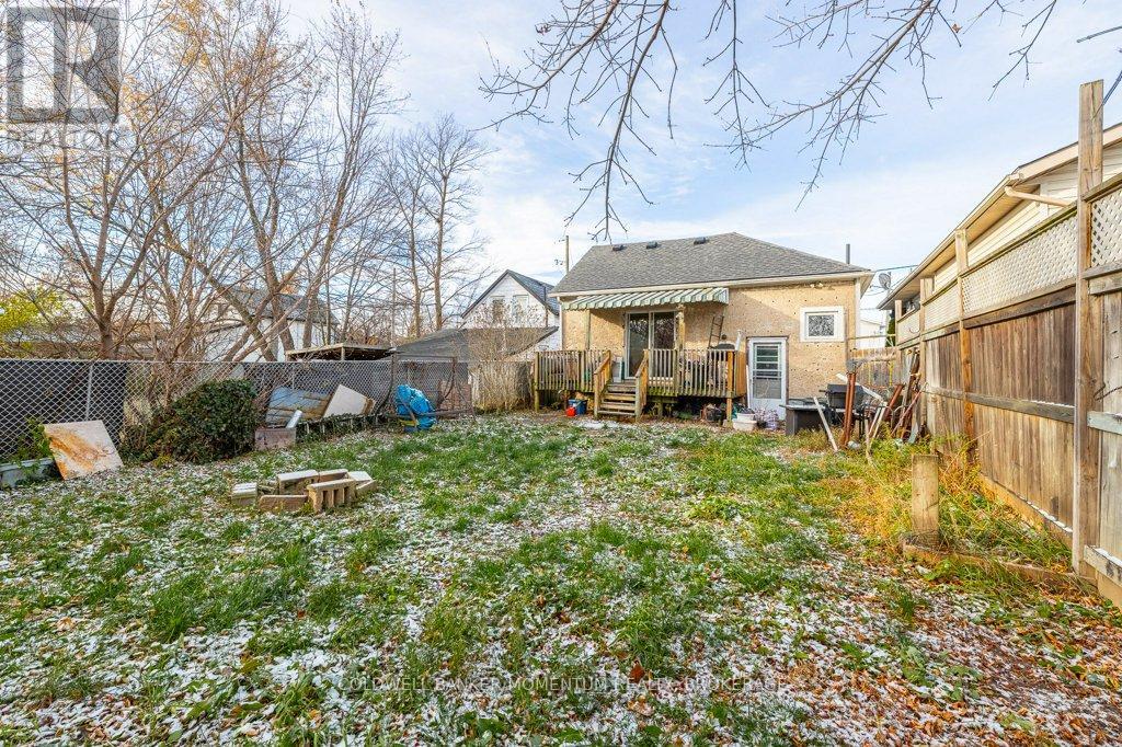 60 Page Street, St. Catharines, Ontario  L2R 4A7 - Photo 37 - X12629222