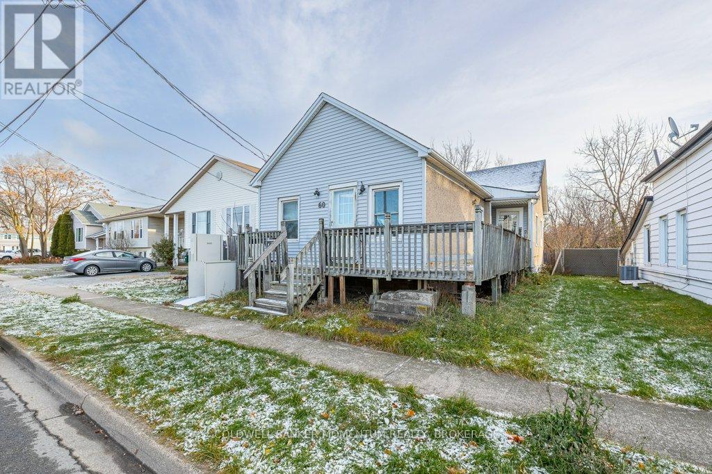 60 Page Street, St. Catharines, Ontario  L2R 4A7 - Photo 4 - X12629222