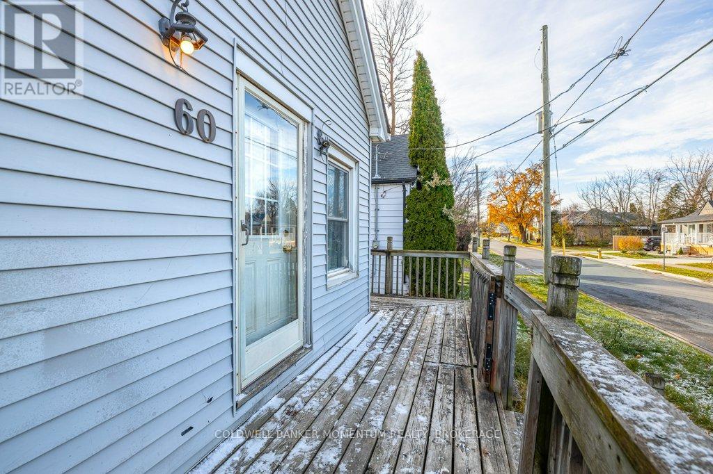 60 Page Street, St. Catharines, Ontario  L2R 4A7 - Photo 7 - X12629222