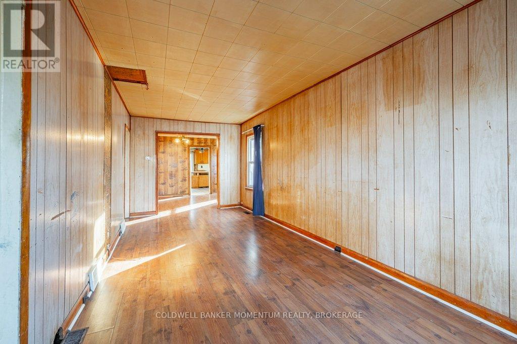 60 Page Street, St. Catharines, Ontario  L2R 4A7 - Photo 9 - X12629222