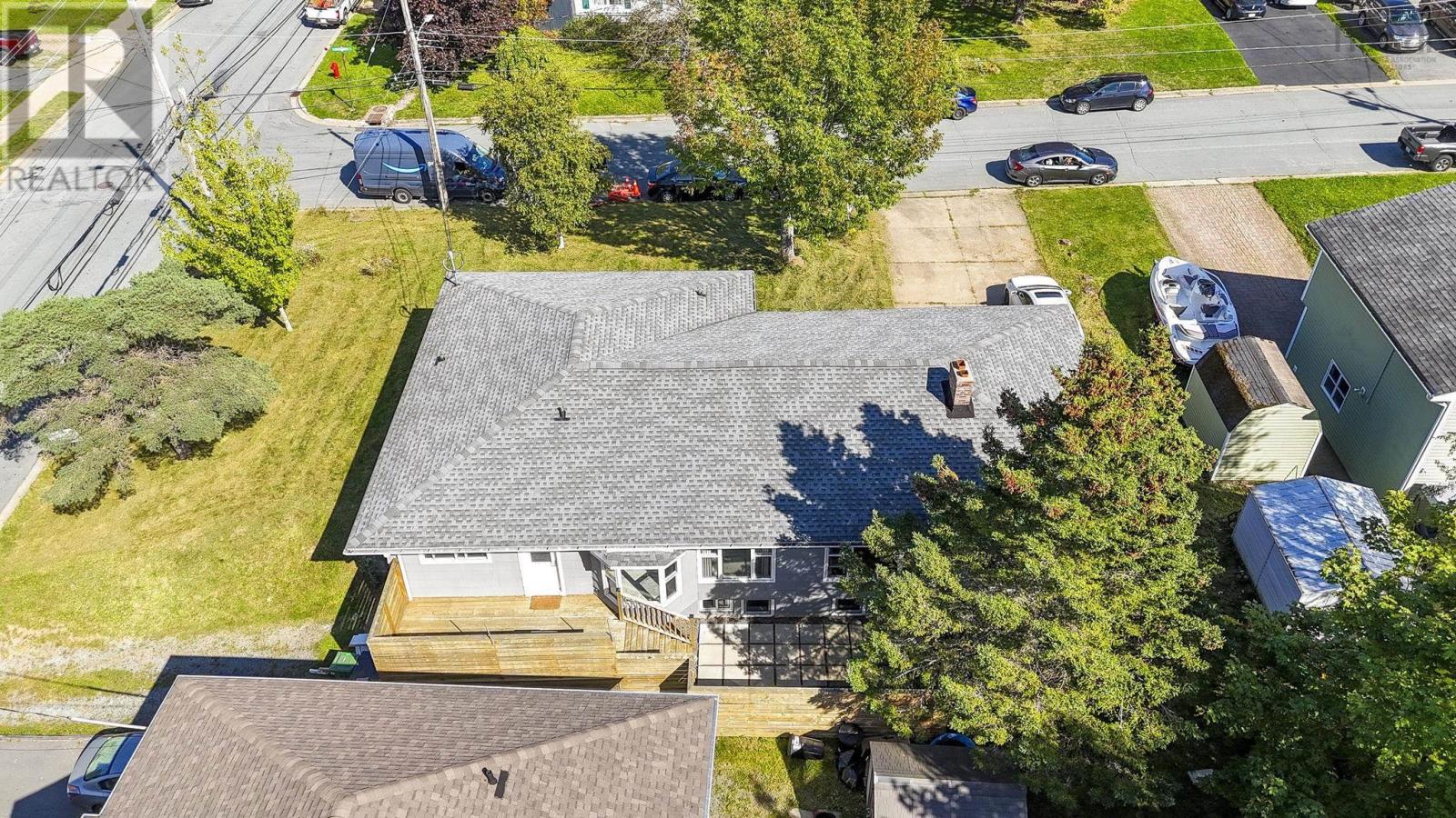 1 Grandview Drive, Dartmouth, Nova Scotia  B2W 1X4 - Photo 4 - 202523786