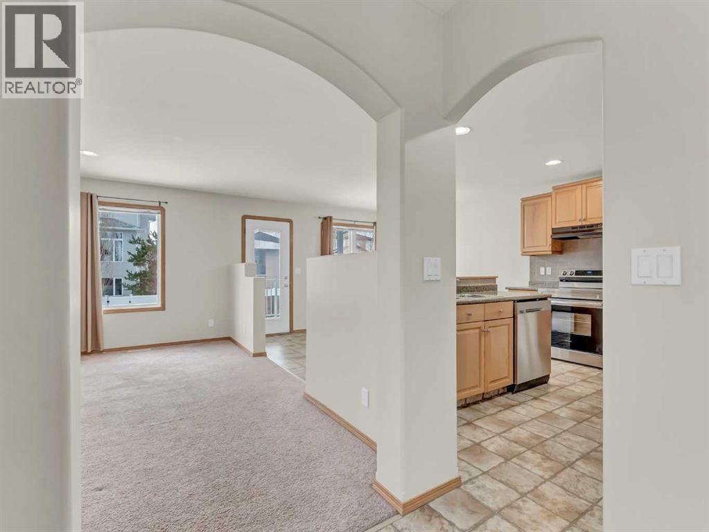 18 Vista Close Se, Medicine Hat, Alberta T1B 0A9 - Photo 6 - A2273526