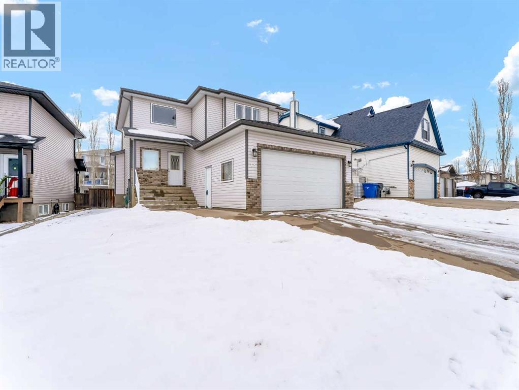 18 Vista Close Se, Medicine Hat, Alberta T1B 0A9 - Photo 1 - A2273526