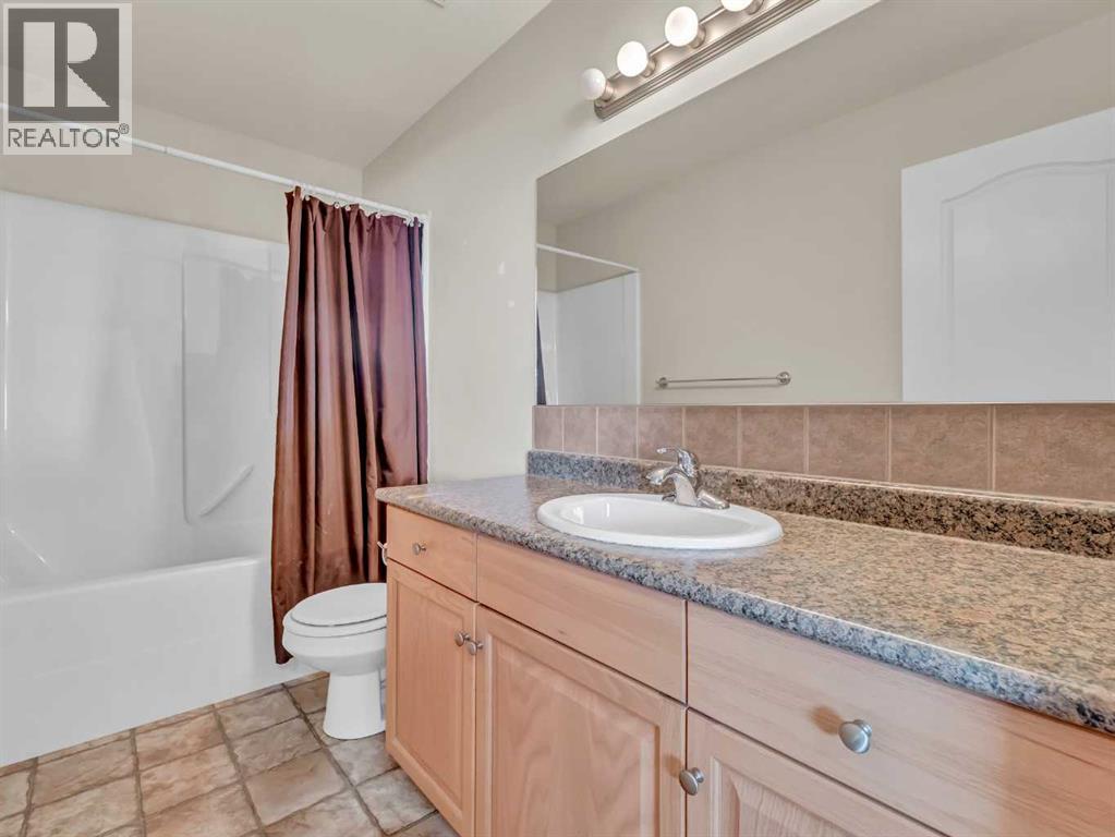 18 Vista Close Se, Medicine Hat, Alberta T1B 0A9 - Photo 25 - A2273526