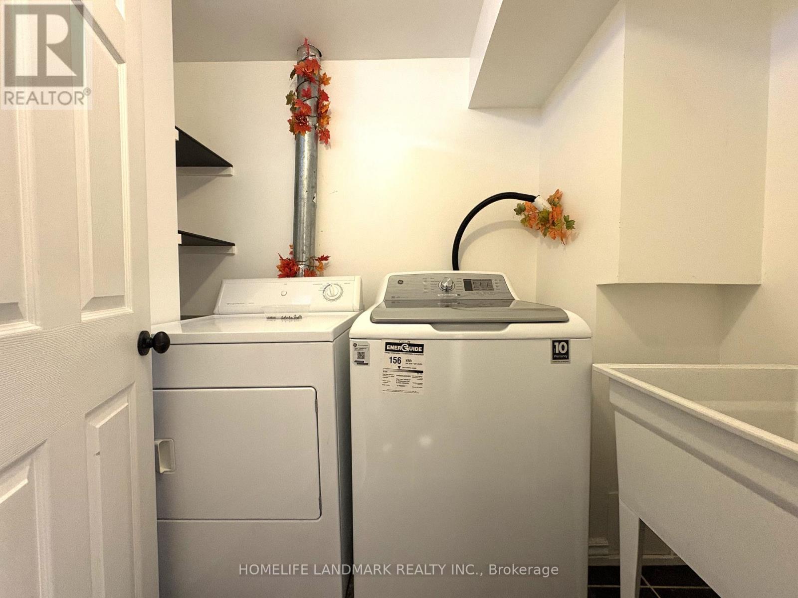 27 Devonwood Drive, Markham (Berczy), Ontario  L6C 3A7 - Photo 18 - N12629242