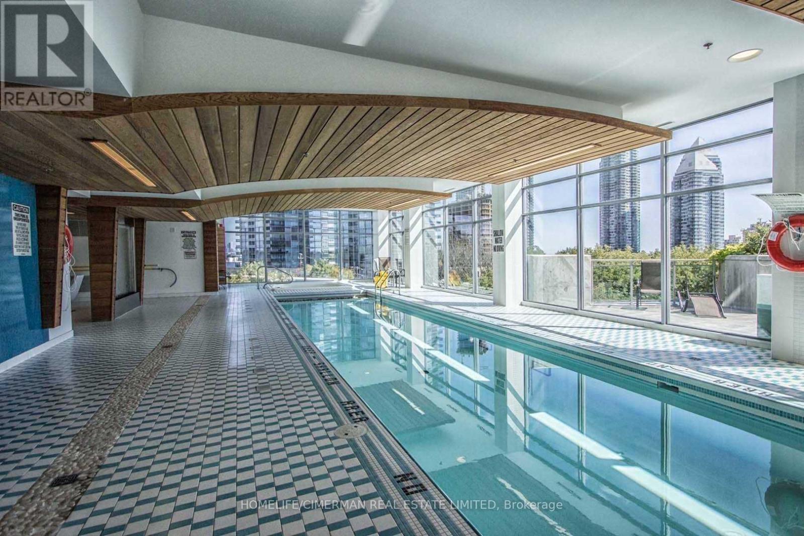 1332 - 165 Legion Road, Toronto, Ontario  M8Y 0R3 - Photo 10 - W12629224