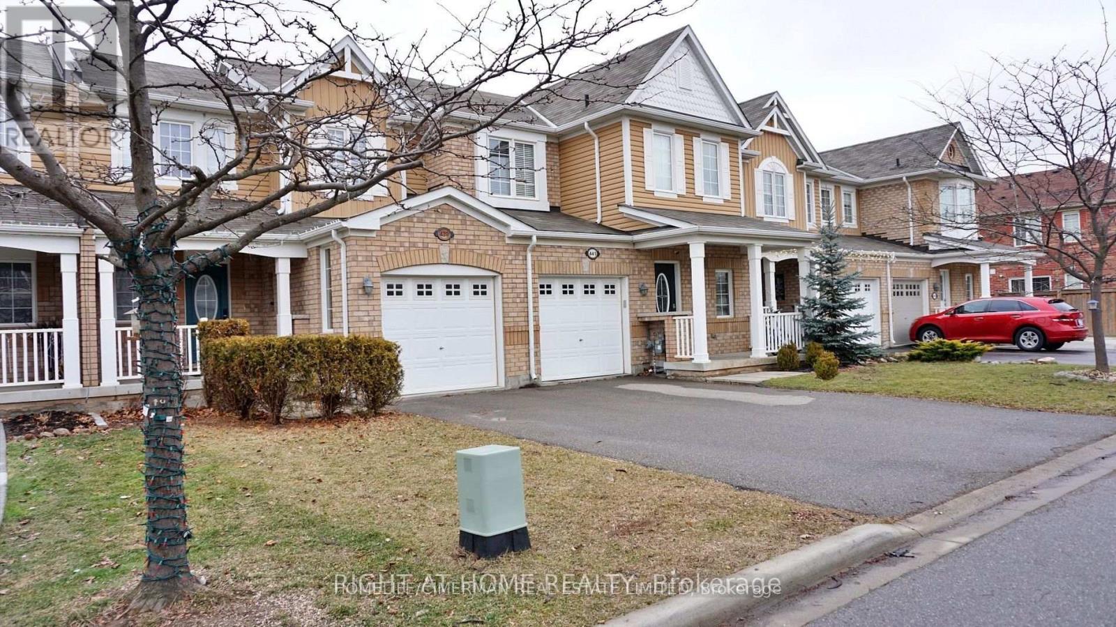 439 CAVANAGH LANE, Milton, Ontario