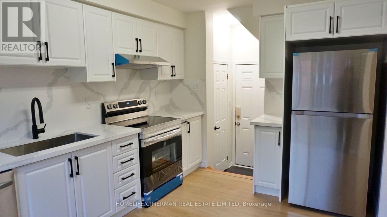 439 Cavanagh Lane, Milton, Ontario  L9T 8G6 - Photo 7 - W12629238