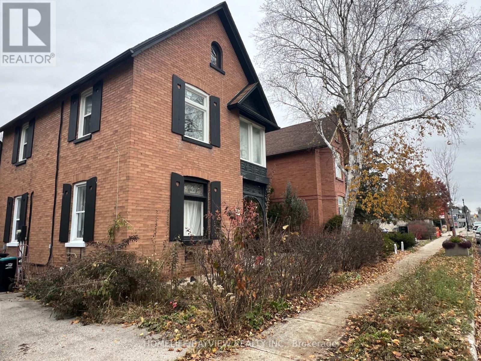 30 Queen Street, Innisfil, Ontario  L0L 1L0 - Photo 5 - N12629200