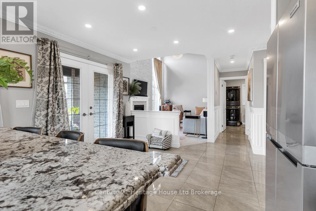 717 Normandy Drive, Woodstock (Woodstock - North), Ontario  N4T 0C5 - Photo 12 - X12440631