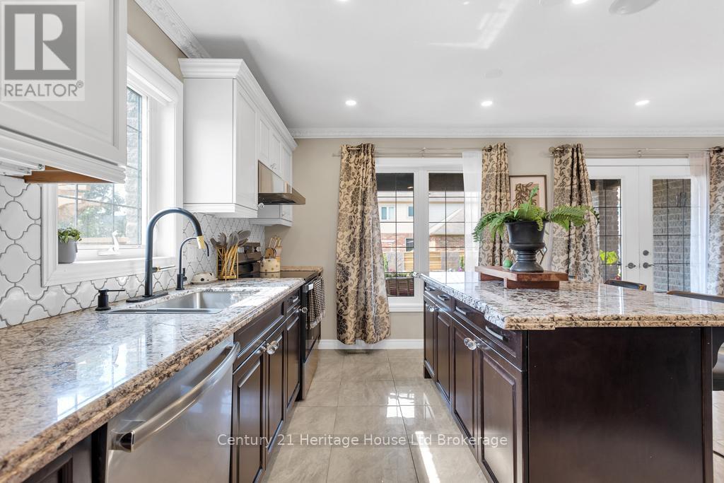 717 Normandy Drive, Woodstock (Woodstock - North), Ontario  N4T 0C5 - Photo 11 - X12440631