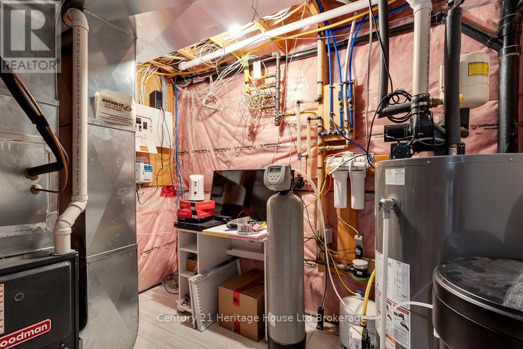 717 Normandy Drive, Woodstock (Woodstock - North), Ontario  N4T 0C5 - Photo 31 - X12440631