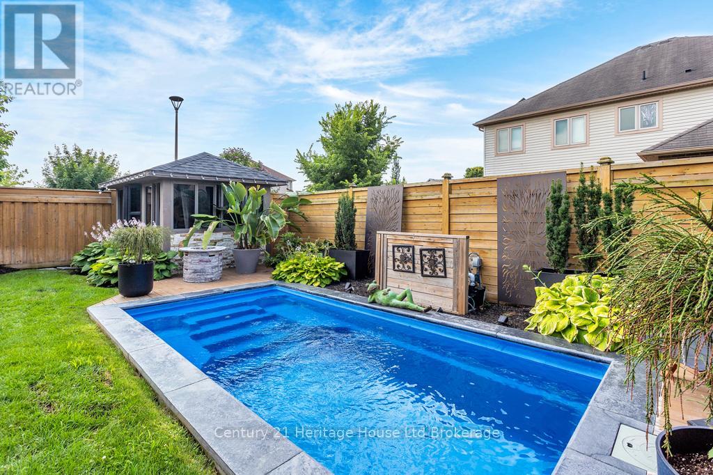 717 Normandy Drive, Woodstock (Woodstock - North), Ontario  N4T 0C5 - Photo 35 - X12440631