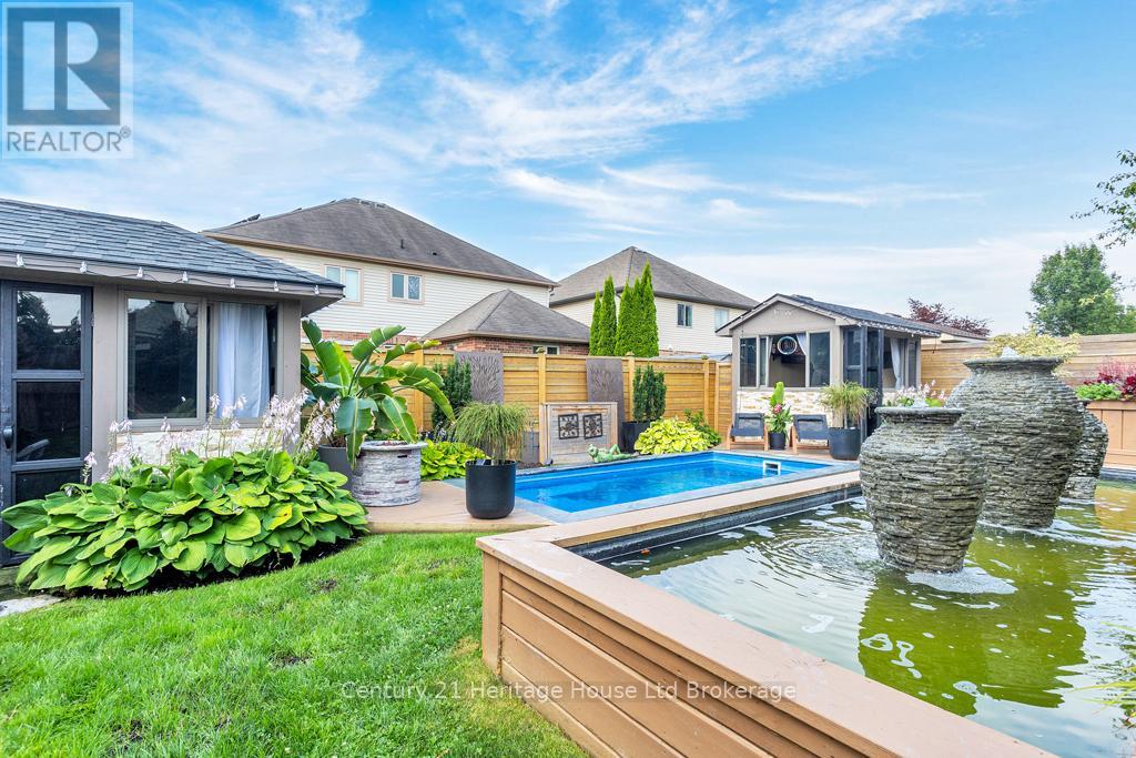 717 Normandy Drive, Woodstock (Woodstock - North), Ontario  N4T 0C5 - Photo 38 - X12440631