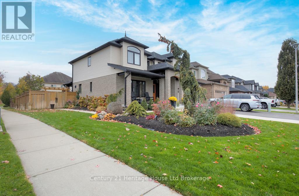 717 Normandy Drive, Woodstock (Woodstock - North), Ontario  N4T 0C5 - Photo 44 - X12440631