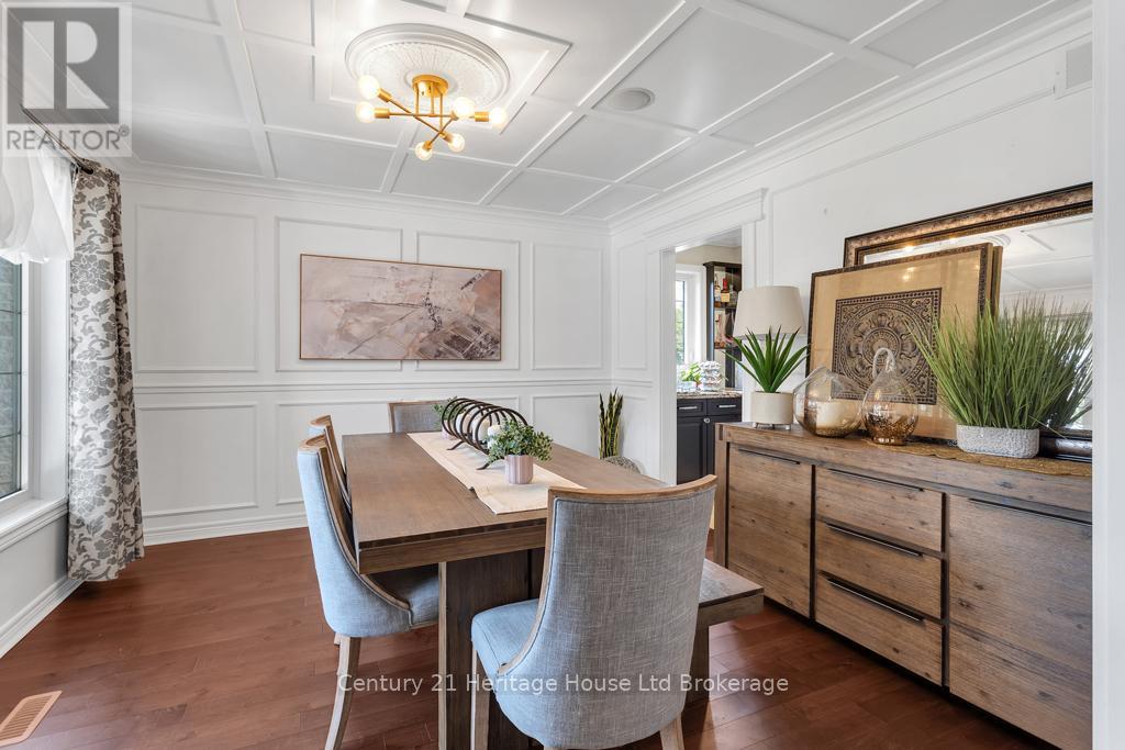 717 Normandy Drive, Woodstock (Woodstock - North), Ontario  N4T 0C5 - Photo 7 - X12440631