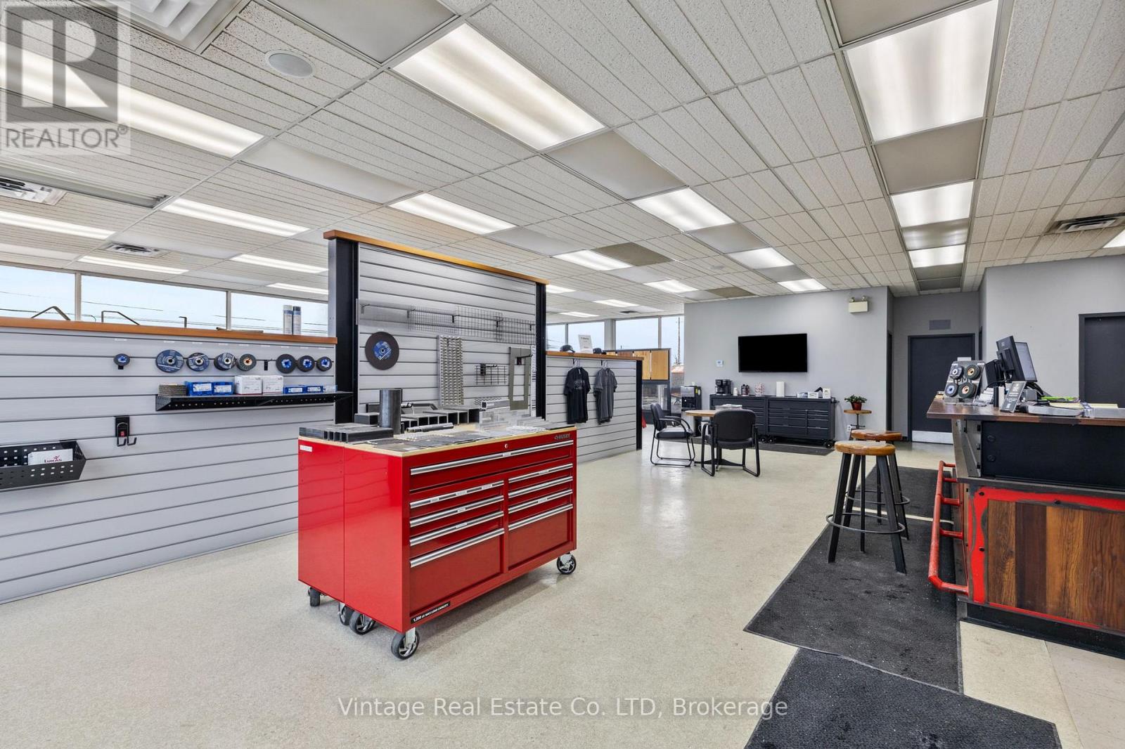 113 Shaw Street, Welland, Ontario L3B 5X4 - Photo 7 - X12629262