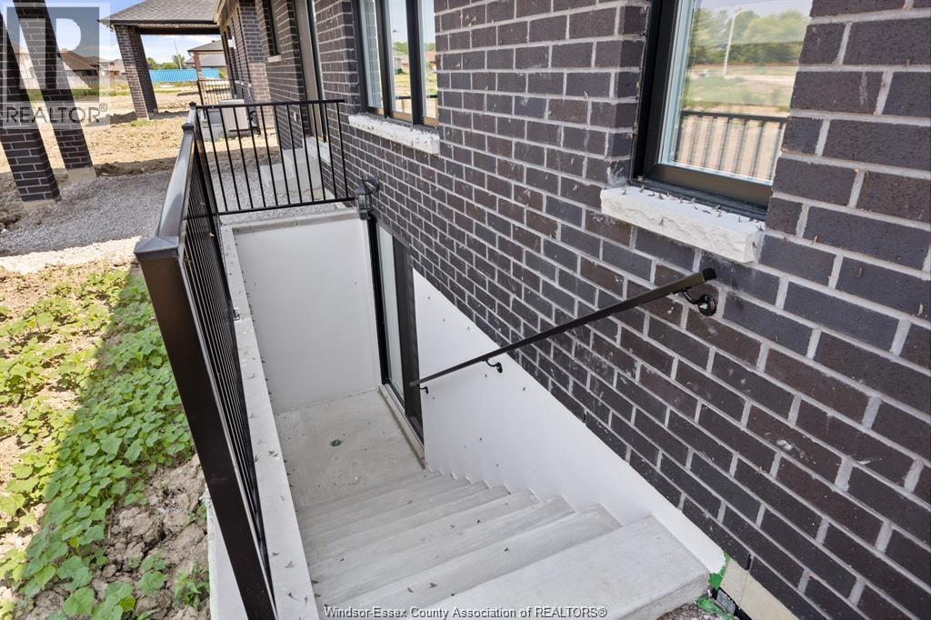 510 Veneto Street, Lakeshore, Ontario N0R 1A0 - Photo 29 - 25031609