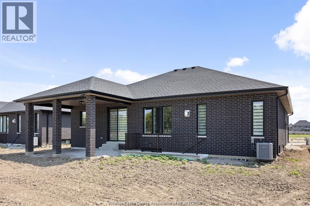 510 Veneto Street, Lakeshore, Ontario N0R 1A0 - Photo 30 - 25031609