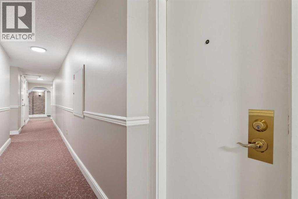 1107, 201 Brae Glen Sw, Calgary, Alberta  T2W 2B1 - Photo 4 - A2273707