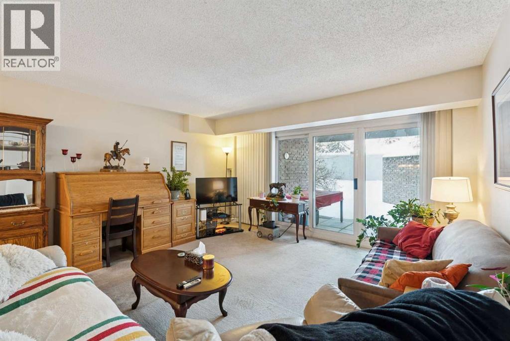 1107, 201 Brae Glen Sw, Calgary, Alberta  T2W 2B1 - Photo 12 - A2273707