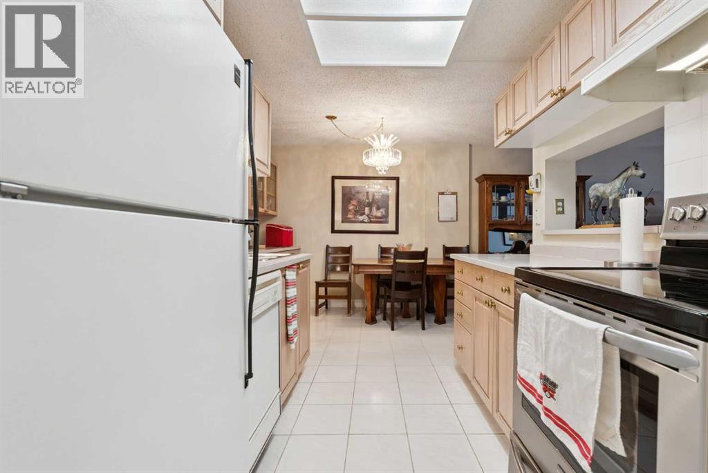 1107, 201 Brae Glen Sw, Calgary, Alberta  T2W 2B1 - Photo 7 - A2273707