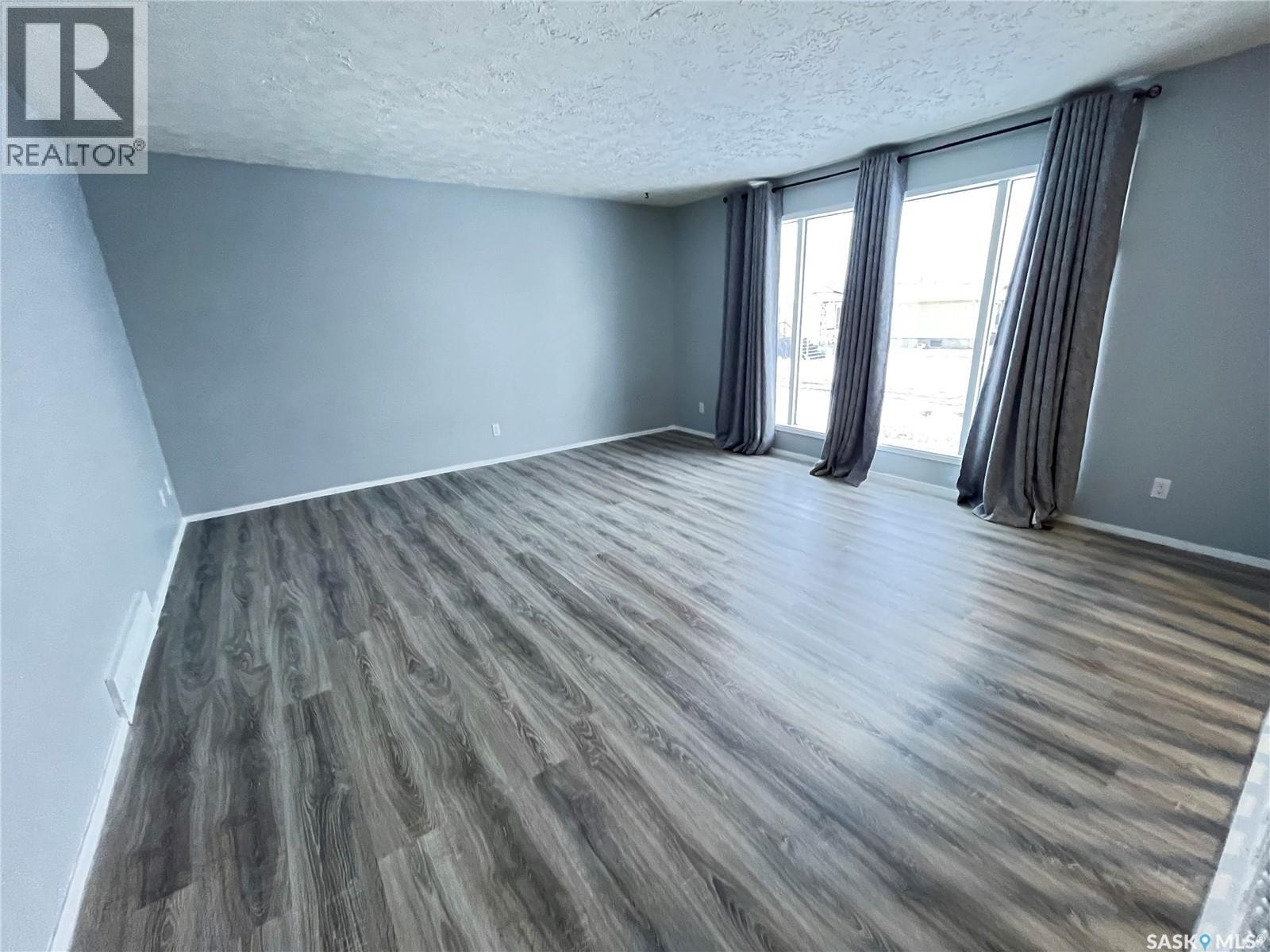 6 Stockdale Crescent, Maple Creek, Saskatchewan  S0N 1N0 - Photo 6 - SK025551